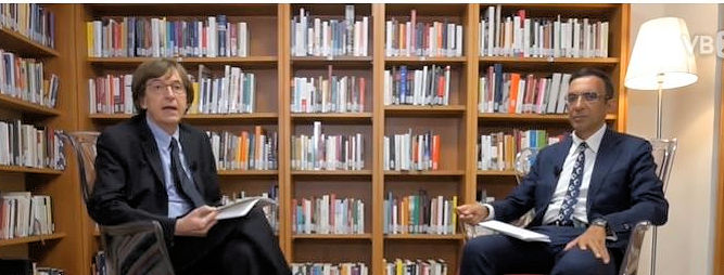 Questa immagine ha l'attributo alt vuoto; il nome del file è lampis.jpg